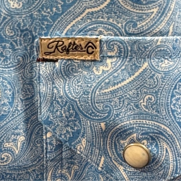 Classic Light Blue Paisley Men's Shirt - Picture 4 of 9